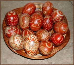 Drapane jajka wielkanocne (fot. Krystyna Milczarek)